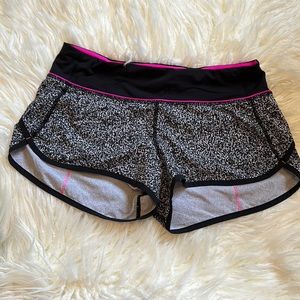 Lululemon Speed Up Short 2.5” Lined Size 6